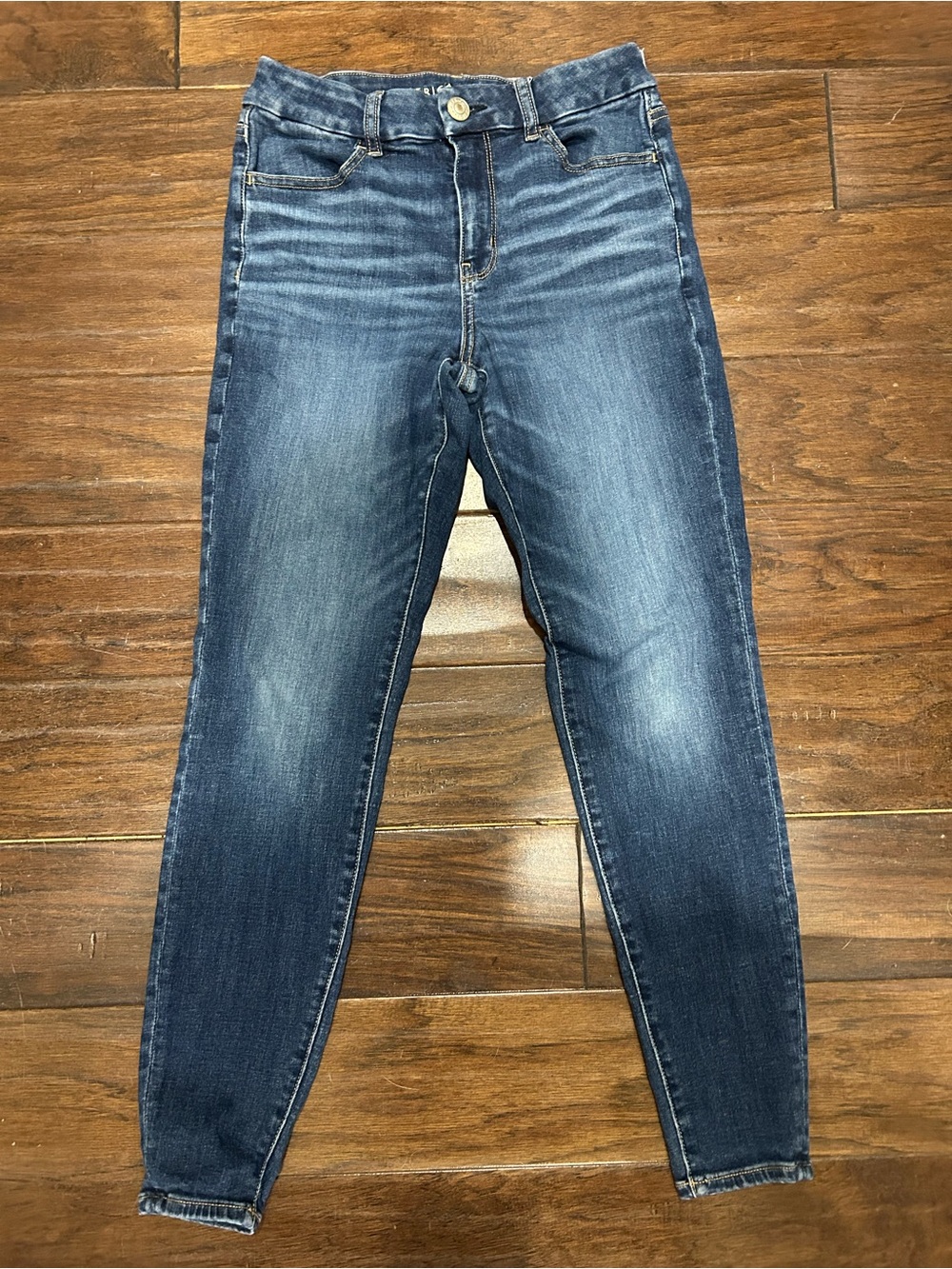 American Eagle Outfitters Women’s Skinny Jeans - Medium Blue Wash